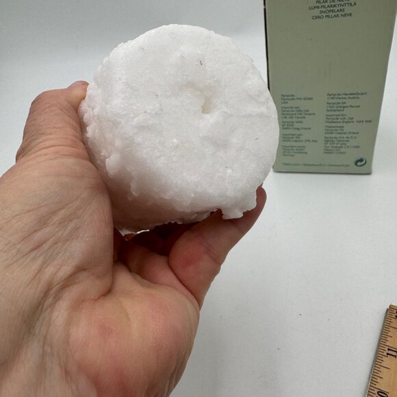 NEW PARTYLITE #3688 WHITE SNOW PILLAR CANDLE 6" x 3" NEW IN BOX RARE - Picture 6 of 6